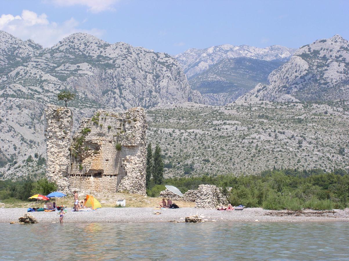 Apartments Paklenica Starigrad Paklenica Exterior photo