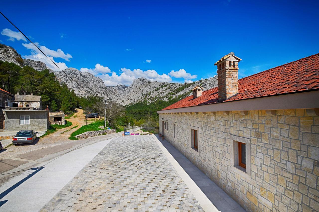 Apartments Paklenica Starigrad Paklenica Exterior photo